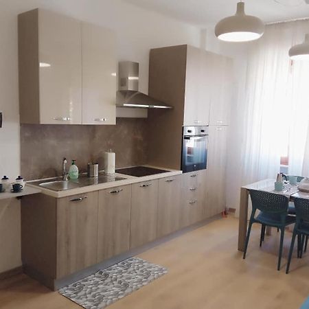 Nonna Pella Appartamenti - Corbezzolo Pietra Ligure Buitenkant foto