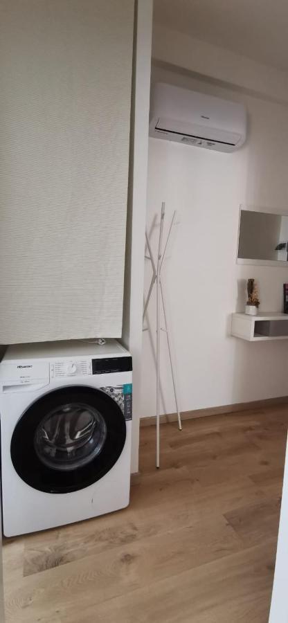 Nonna Pella Appartamenti - Corbezzolo Pietra Ligure Buitenkant foto